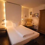 Hotell Am Main 3*