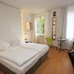 Am Main Hotel 3*