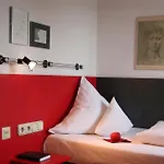 Am Main Hotel 3*