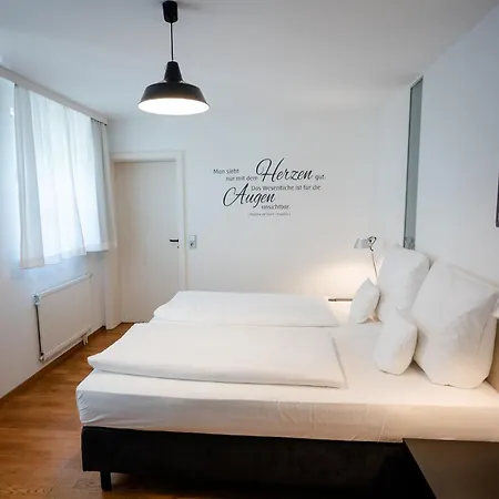 Am Main Hotel