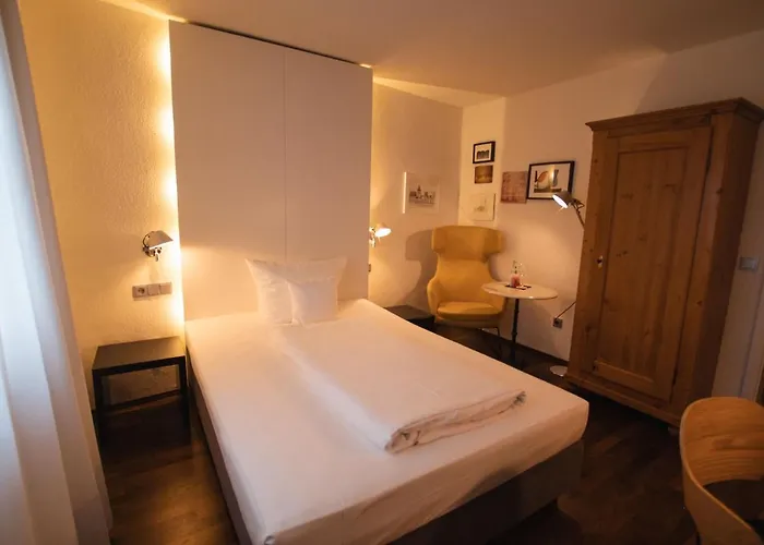 Hotel Am Main 3*